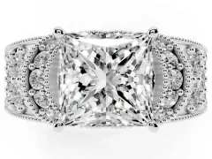 Princess Cut Diamond Milgrain Halo Pavé Engagement Ring Set in White gold with Prong Setting