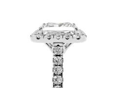 Princess Cut Diamond Pavé Halo Engagement Ring Set in White gold with Pavé Band and Prong Setting