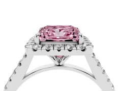 Fancy Pink Princess Cut Diamond Halo Pavé Engagement Ring Set in White gold with Prong Setting