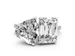 Emerald and Heart Toi Moi Ring Set in White gold with Prong Setting and Pavé Band