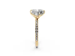 Emerald and Heart Toi Moi Ring Set in Yellow gold with Prong Setting and Pavé Band