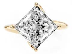 Princess Cut Diamond Solitaire Engagement Ring Set in Yellow gold with Classic Plain Band