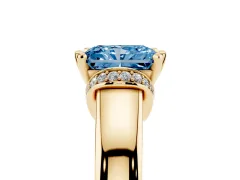 Fancy Blue Radiant Cut Diamond Pavé Band Solitaire Ring Set in Yellow gold with Prong Setting