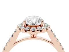 Pear Cut Diamond Halo Pavé Engagement Ring Set in Rose gold with Prong Setting