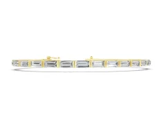 Baguette Cut Diamond Tennis Bracelet Set in Yellow gold with Bar Setting