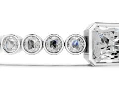 Round Diamond Bezel-Set Tennis Bracelet Set in White gold with Radiant Cut Center Stone