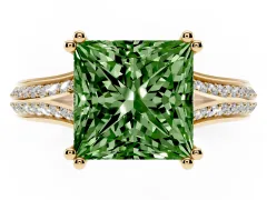 Fancy Green Princess Cut Diamond Split Shank Pavé Engagement Ring Set in Yellow gold with Prong-Set Center Stone