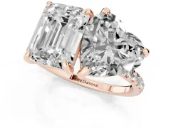 Emerald and Heart Toi Moi Ring Set in Rose gold with Prong Setting and Pavé Band