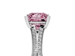 Fancy Pink Princess Cut Diamond Split Shank Pavé Engagement Ring Set in White gold with Prong-Set Center Stone
