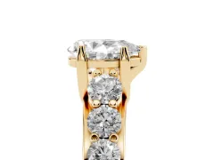 Pear Cut Diamond Pavé Engagement Ring Set in Yellow gold with Prong Setting