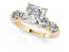 Princess Cut Diamond Five-Stone Prong Set Ring Set in Yellow gold with Classic Band