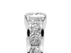 Princess Cut Diamond Pavé Engagement Ring Set in White gold with Prong Setting