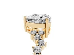 Heart Cut Diamond Ring Set in Yellow gold with Scattered Round Accents