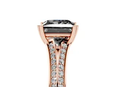 Fancy Black Princess Cut Diamond Split Shank Pavé Engagement Ring Set in Rose gold with Prong-Set Center Stone
