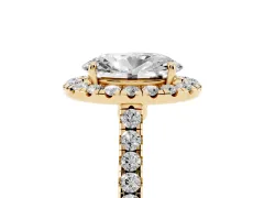 Oval Cut Diamond Halo Pavé Engagement Ring Set in Yellow gold with Prong Setting