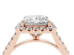 Princess Cut Diamond Halo Pavé Engagement Ring Set in Rose gold with Prong Setting
