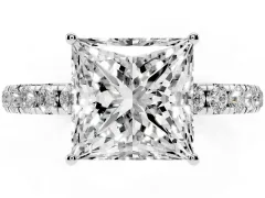 Princess Cut Diamond Pavé Solitaire Engagement Ring Set in White gold with Prong Setting
