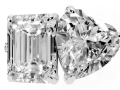 Emerald and Heart Toi Moi Ring Set in White gold with Prong Setting and Pavé Band