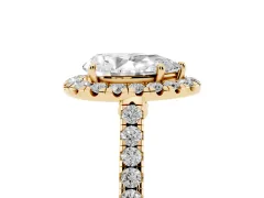 Pear Cut Diamond Halo Pavé Engagement Ring Set in Yellow gold with Prong Setting