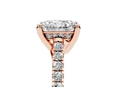 Radiant Cut Diamond Solitaire Ring Set in Rose gold with Brilliant Pavé Band and Prong Setting