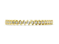 Round Brilliant Diamond Channel Tennis Bracelet Set in Yellow gold with S-Shaped Prongs
