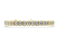 Emerald Cut Diamond Tennis Bracelet Set in Yellow gold with Bezel Setting