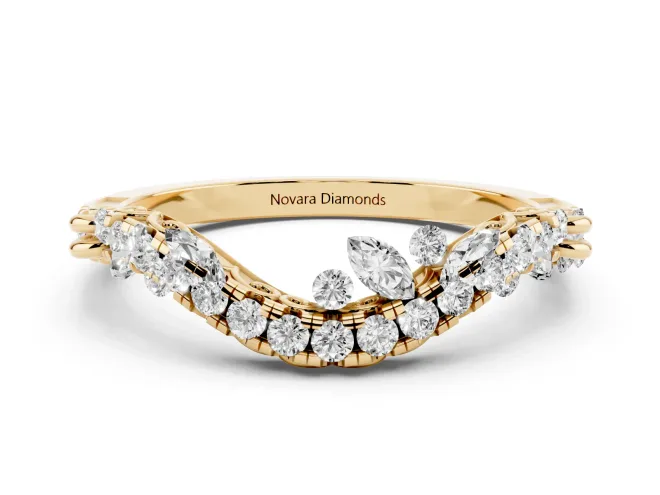 Round Diamond Curved Wedding Band Set in Yellow gold with Pavé Shared Prong Setting