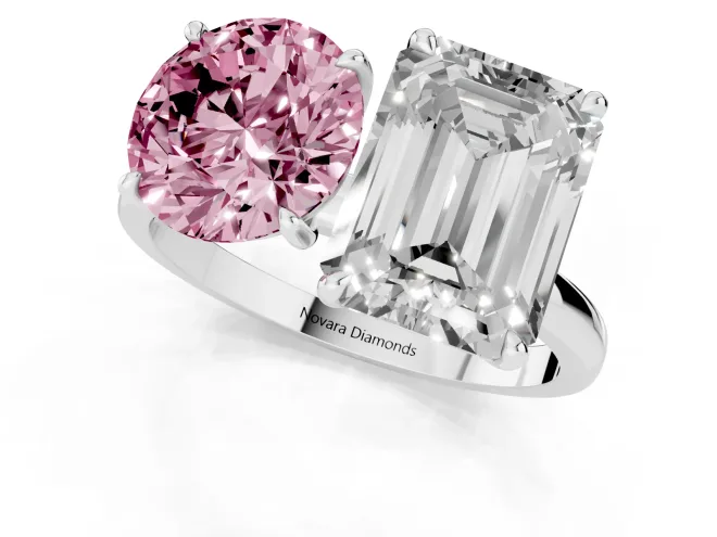 Fancy Pink Round Cut and Emerald Cut Toi Moi Ring Set in White gold with Prong Setting – second view