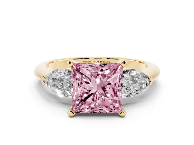 Princess Cut 3-Stone Engagement Ring Setting for a Fancy Pink Lab-Grown Diamond | Yellow Gold
