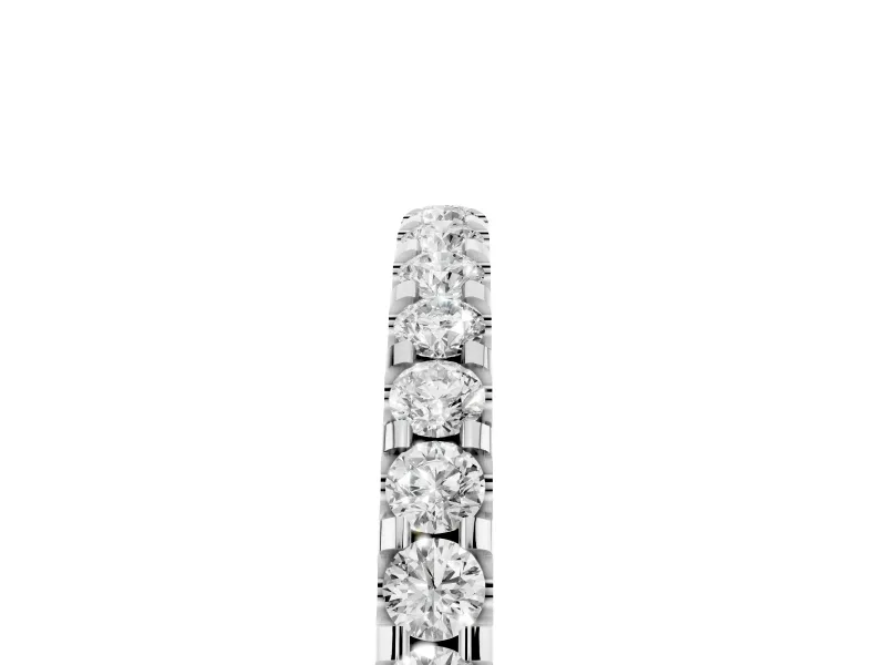 Round Diamond Pavé Eternity Band Set in White gold with Micro Prongs