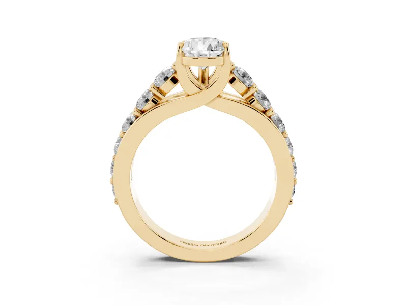 Pear-Shaped Graduated Side Stone Engagement Ring Setting | Shared Prong Rails | Yellow Gold