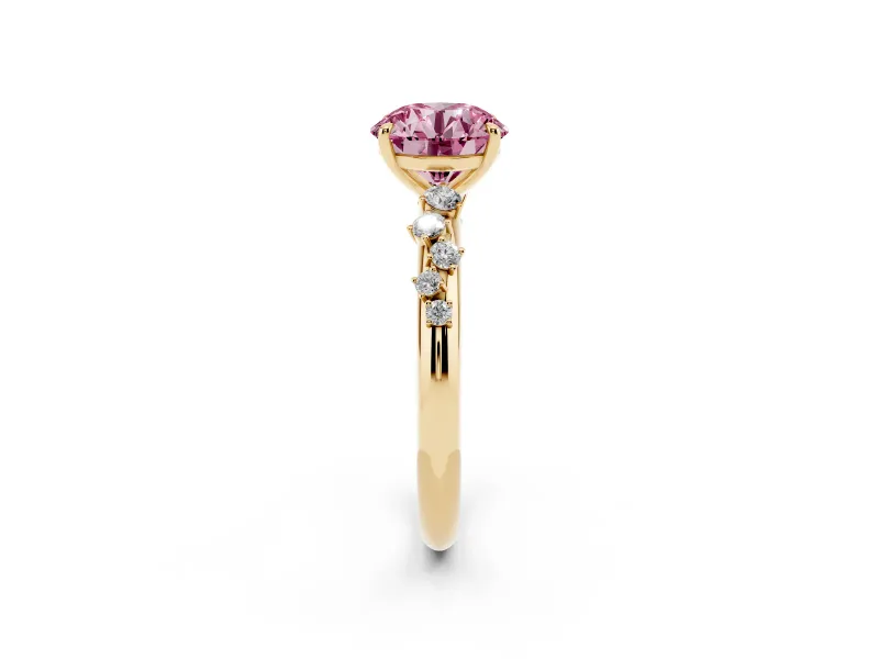 Round Graduated Solitaire Engagement Ring Setting for a Fancy Pink Lab-Grown Diamond | Yellow Gold