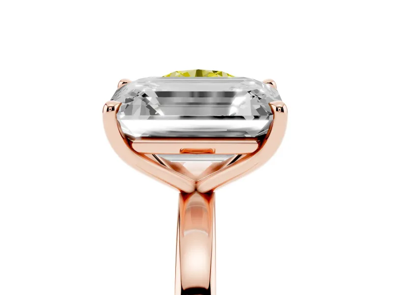 Fancy Yellow Round Cut and Emerald Cut Toi Moi Ring Set in Rose gold with Prong Setting