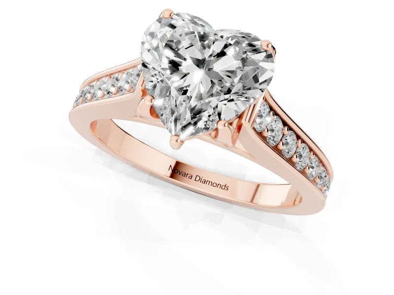 Heart-Shaped Graduated Pavé Solitaire Engagement Ring Setting | Wide Pavé Row Band | Rose Gold