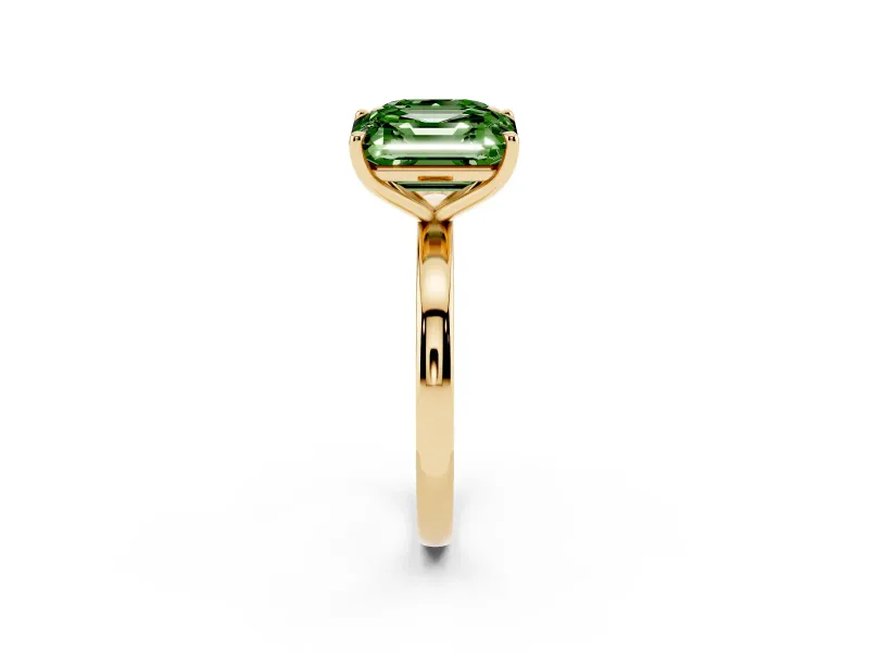 Fancy Green Asscher Cut and Emerald Cut Toi Moi Ring Set in Yellow gold with Prong Setting