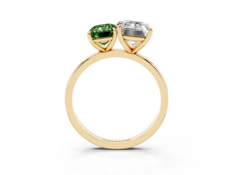 Fancy Green Emerald Cut and Emerald Cut Toi Moi Ring Set in Yellow gold with Prong Setting