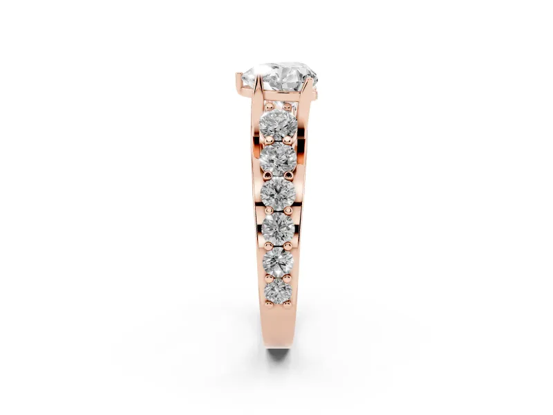 Heart-Shaped Graduated Side Stone Engagement Ring Setting | Shared Prong Rails | Rose Gold
