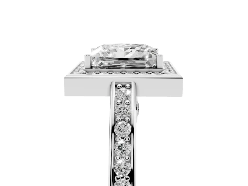 Princess Cut Diamond Halo Pavé Split Shank Ring Set in White gold with Prong Setting