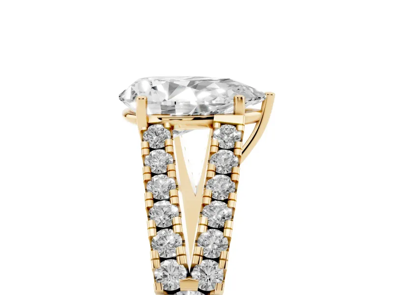 Pear-Shaped Graduated Pave Split Shank Engagement Ring Setting | V Split Shoulders | Yellow Gold