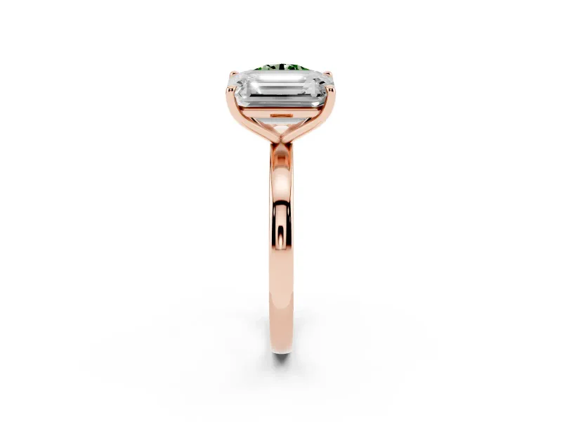 Fancy Green Round Cut and Emerald Cut Toi Moi Ring Set in Rose gold with Prong Setting