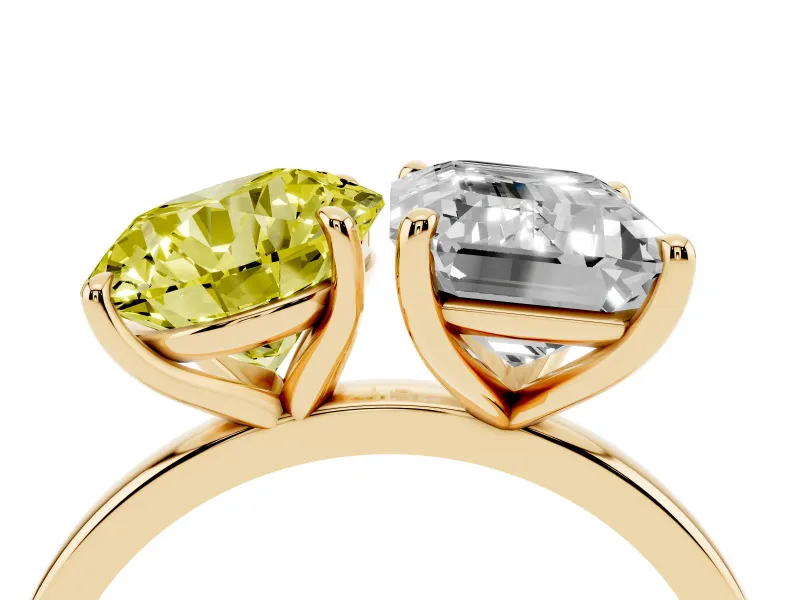 Fancy Yellow Round Cut and Emerald Cut Toi Moi Ring Set in Yellow gold with Prong Setting