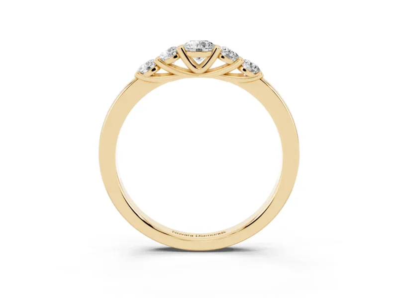Five-Stone Round Diamond Prong-Set Half Eternity Band Set in Yellow gold