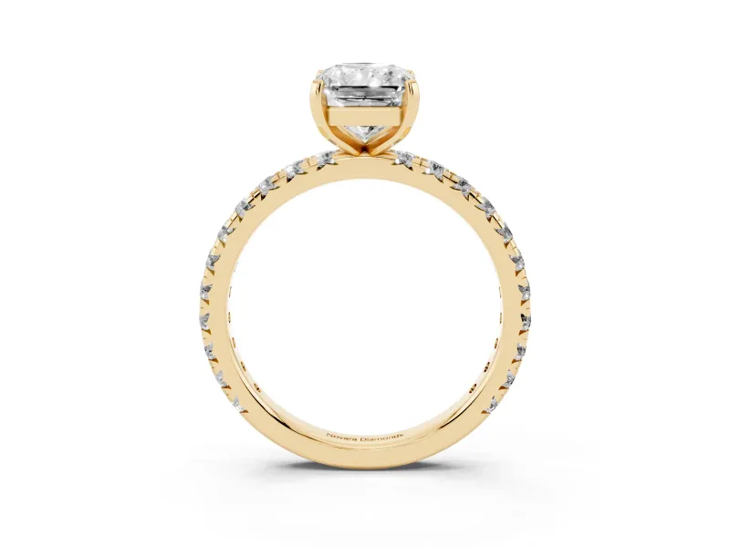 Radiant Cut Diamond Pavé Solitaire Ring Set in Yellow gold with Round Band and Prong Setting