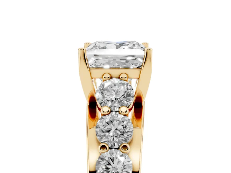 Princess Cut Graduated Side Stone Engagement Ring Setting | Shared Prong Rails | Yellow Gold