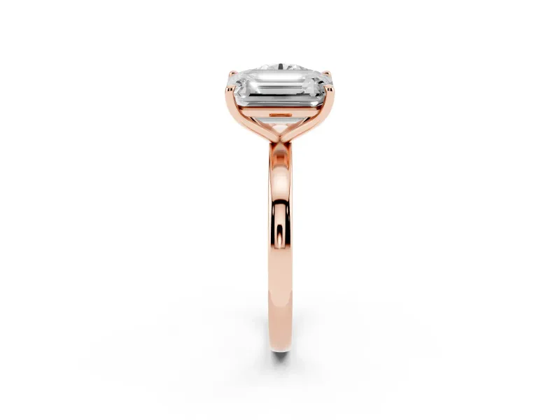 Round Cut and Emerald Cut Toi Moi Ring Set in Rose gold with Prong Setting