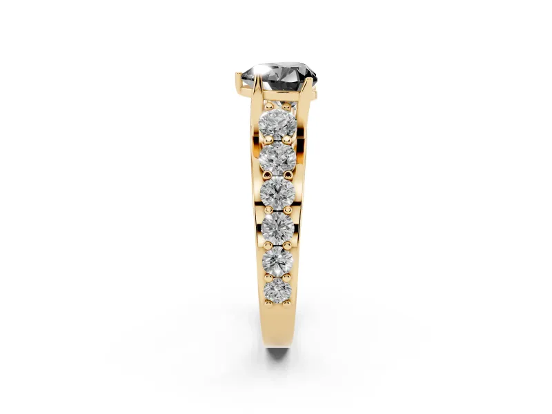 Heart-Shaped Engagement Ring Setting for a Black Center | Yellow Gold