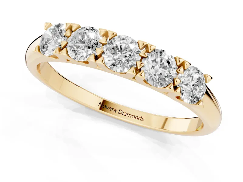 Round Lab-Grown Diamond Five-Stone Men's Wedding Band | Shared Prongs | Yellow Gold