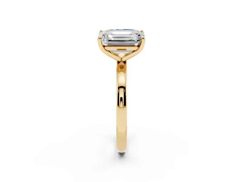 Fancy Blue Radiant Cut and Emerald Cut Toi Moi Ring Set in Yellow gold with Prong Setting