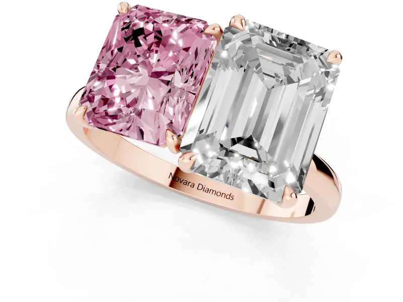 Fancy Pink Radiant Cut and Emerald Cut Toi Moi Ring Set in Rose gold with Prong Setting