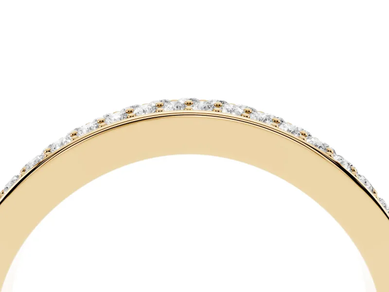 Round Diamond Pavé Contour Band Set in Yellow gold
